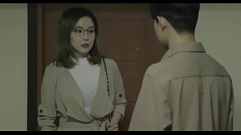 หนังโป๊HD ครูพิเศษสัญชาติเกาหลีมีสัมพันธ์ลับกินตับกับนักเรียน นอนตะแคงเย็ดหีเงี่ยนๆต่อด้วยขย่มควยกัน